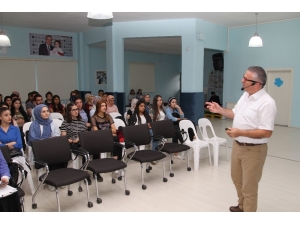 Stajyer Öğrencilere Oryantasyon Eğitimi