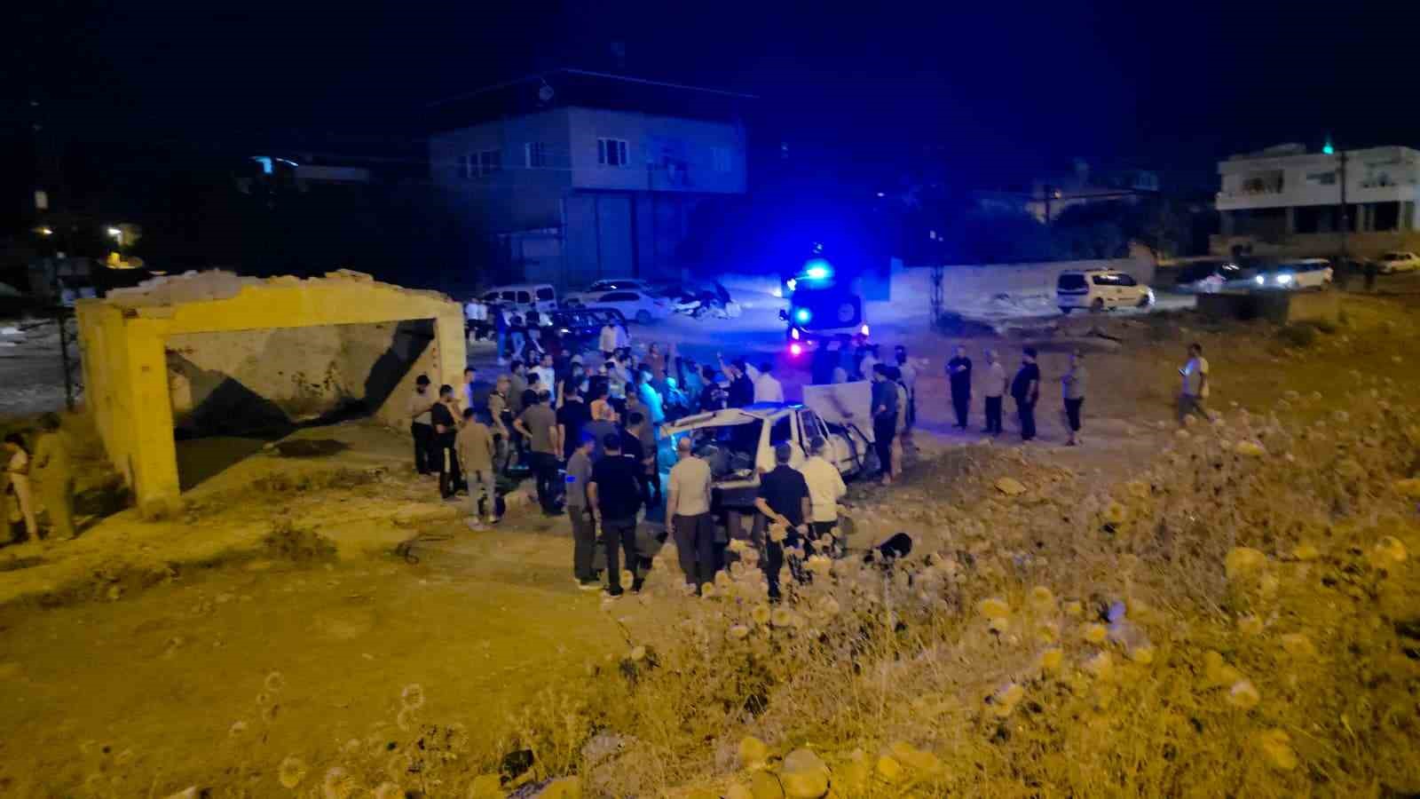 tir-surucusu-metrelerce-fren-yapsa-da-5-kisinin-yaralandigi-kazayi-onleyemedi-o-anlar-kameraya-yansidi