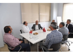 Vali Demirtaş, İkinci 500’e Giren Firmaları Kutladı