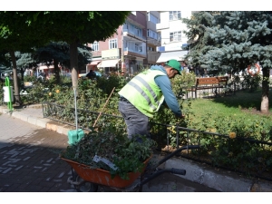 Şuhut Çarşı Merkezinde Çevre Düzenleme Çalışmaları