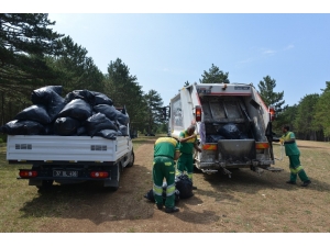 Kastamonu Belediyesi Ekipleri Mesire Alanlarını Temizledi
