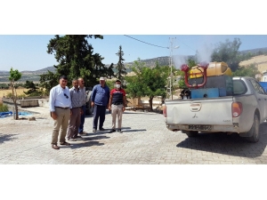 Köylerde Haşereye Karşın İlaçlamaya Devam Ediyor