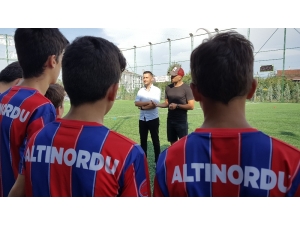 Serdar Kesimal’dan Mesut Özil’e Destek