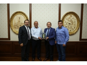 Anzentrum Bayburtspor’un Forma Sponsoru Oldu