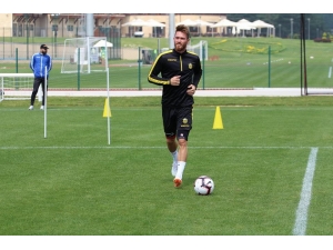 Yeni Malatyaspor’da Yeni Transfer Ömer Şişmanoğlu Da Sakatlandı