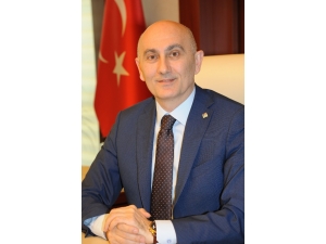 Üstün Performansa Altın Ödül