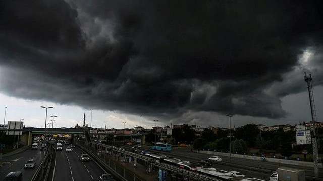 Meteoroloji İstanbulluları Uyardı: Sağanak Hafta Boyunca Etkili Olacak