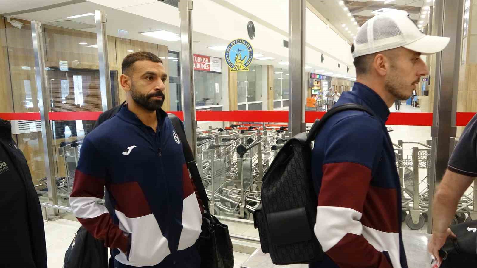 trabzonspor-ferencvaros-rovansi-icin-macaristan-a-gitti