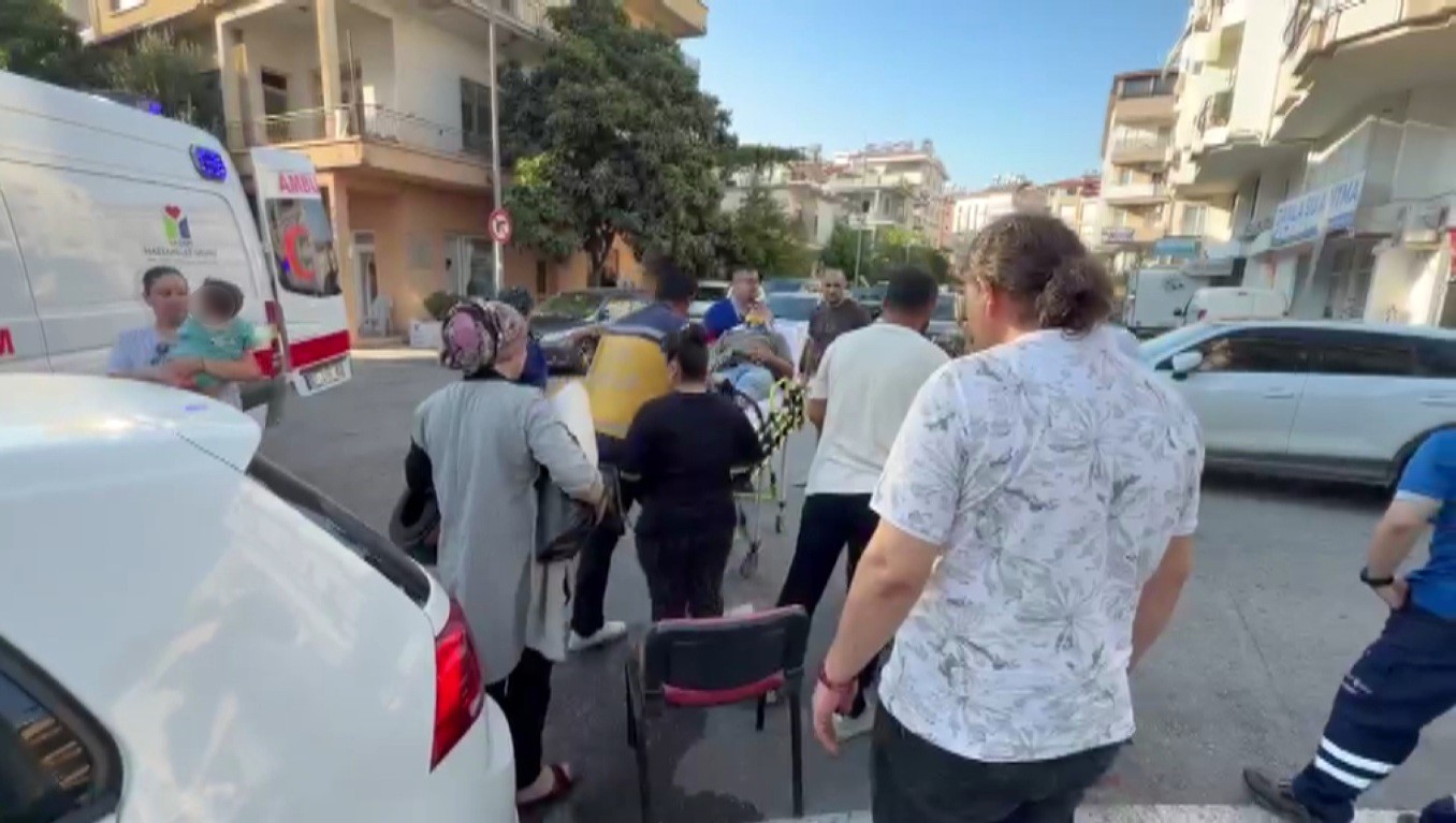 otomobile-carpmamak-icin-frene-basti-motorlu-bisikletiyle-devrildi
