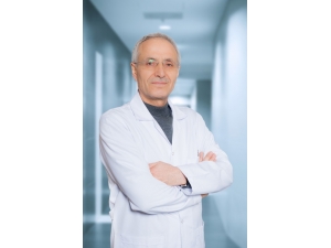 Uzman Doç. Dr. Çakır: "Sık Gözlük Değiştirme Gereksinimi Keratokonusa İşaret"