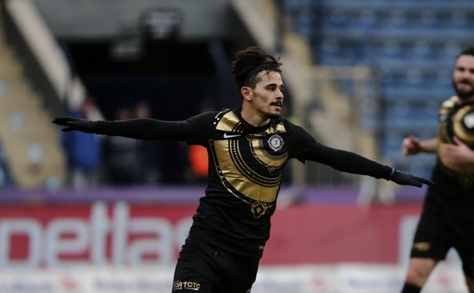 Galatasaray'ın Peşinde Olduğu Serdar La Liga Yolcusu!