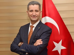 Bayrak: "Çukurova, Ortadoğu’nun Sağlık Üssü Olma Yolunda Hızla İlerliyor"