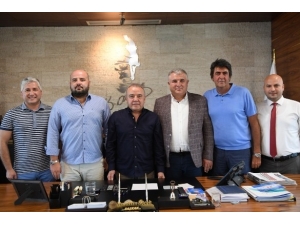 Başkan Böcek: Antalyaspor’un Her Zaman Yanındayız