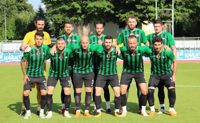 Akhisar, Premier Lig Şampiyonunu Devirdi