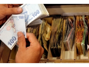 Bankacılık Sektörü Kredi Hacmi Azaldı