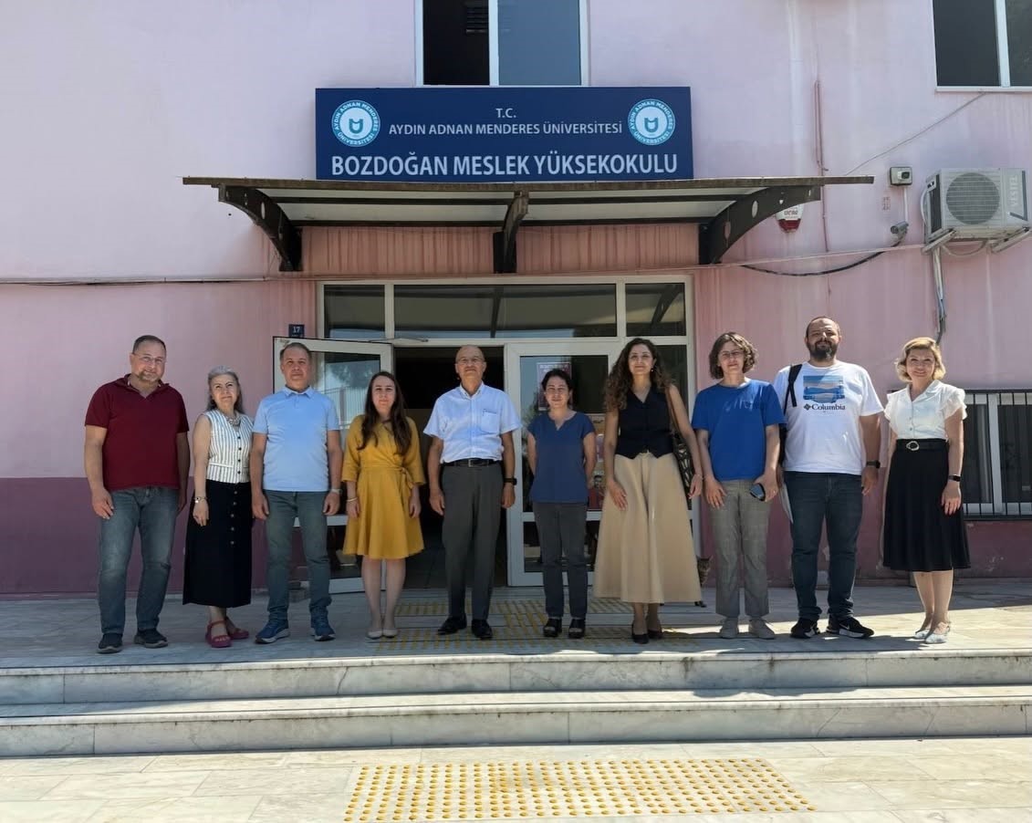 adu-bozdogan-myo-da-akreditasyon-hazirliklari-degerlendirildi