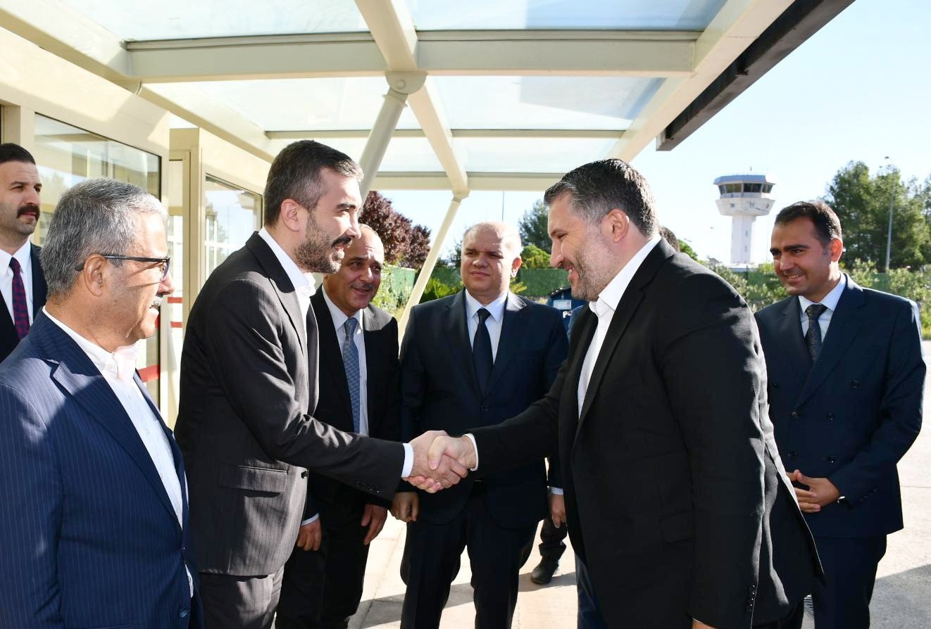 bakan-yardimcisi-inan-adiyaman-da-is-dunyasiyla-bulustu
