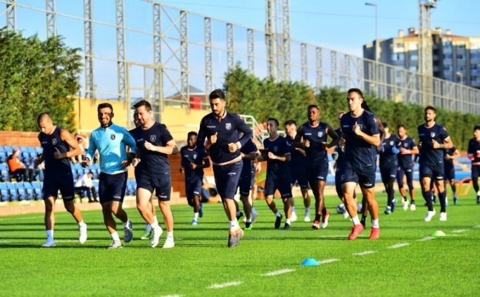 Başakşehir'in Rakibi Tayfun Korkut'un Takımı Stuttgart