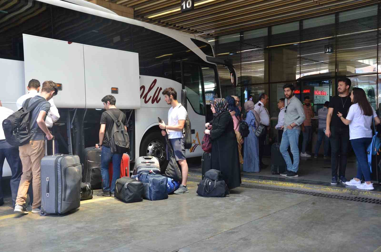 bir-zamanlar-dondurma-ikramdi-simdi-kek-bile-yok
