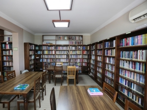 Faik Baysal Kütüphanesi 7’den 70’e Herkese Hitap Ediyor