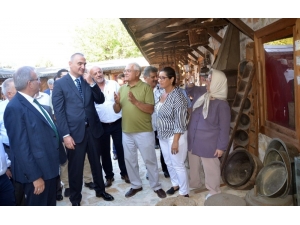 Kültür Ve Turizm Bakanı Ersoy Baba Ocağında