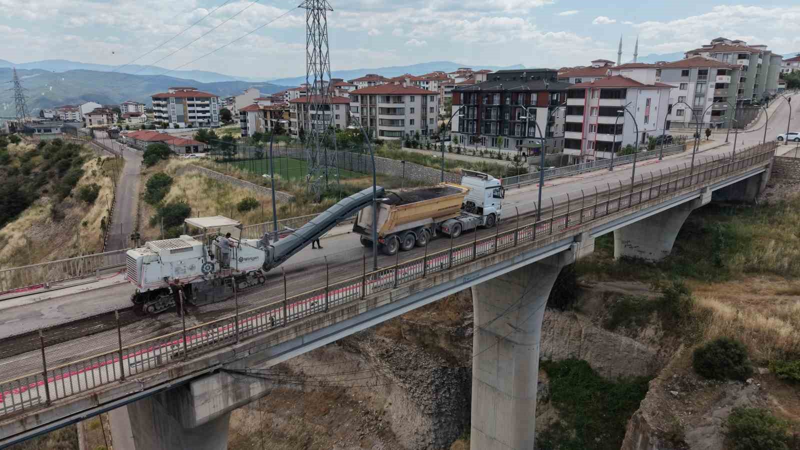 karabuk-te-kanyon-kopru-trafige-gecici-olarak-kapatildi