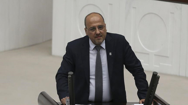 Ak Parti'den Hdp'li Ahmet Şık'a 100 Bin Liralık Dava