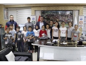 Vezirhanlı Atletler Ankara Yolcusu