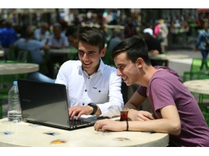 Ücretsiz İnternet Hizmeti Beğeni Topluyor