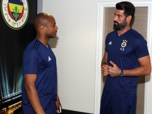 Fenerbahçe 3 Kişiyle Çalıştı