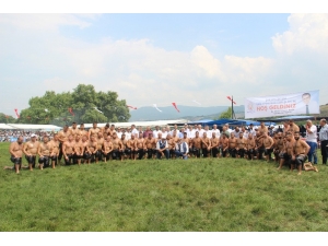 Çan Belediyesi 7. Yağlı Güreşleri’nde Başpehlivan Serhat Balcı Oldu