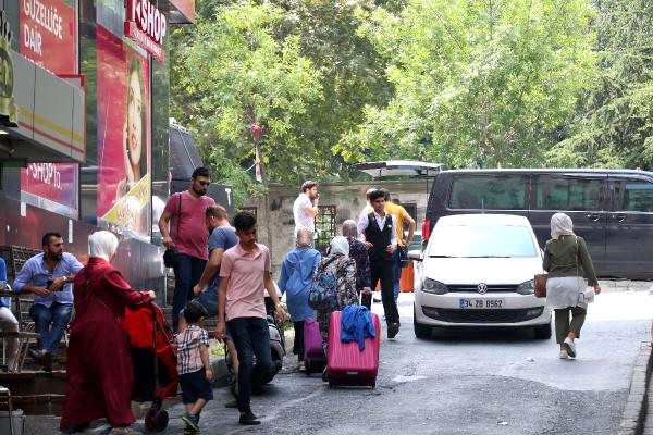 Şişli'de, Oteli İçinde Müşteri Varken Tahliye Ettiler