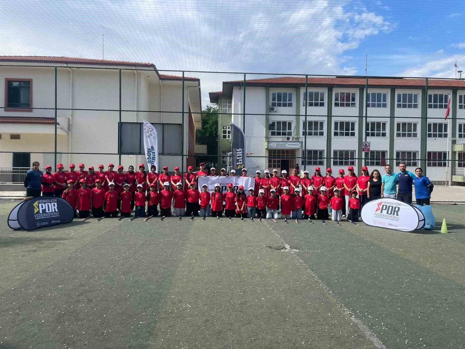 manisa-da-genclik-ve-spor-festivalleri-coskusu