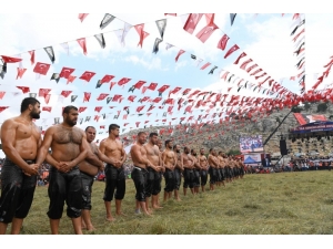 21. Feslikan Yağlı Güreşleri Şampiyonu Balaban