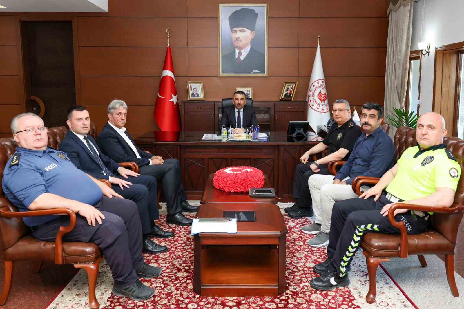 zonguldak-ta-trafik-altyapi-ve-genclik-calismalari-masaya-yatirildi