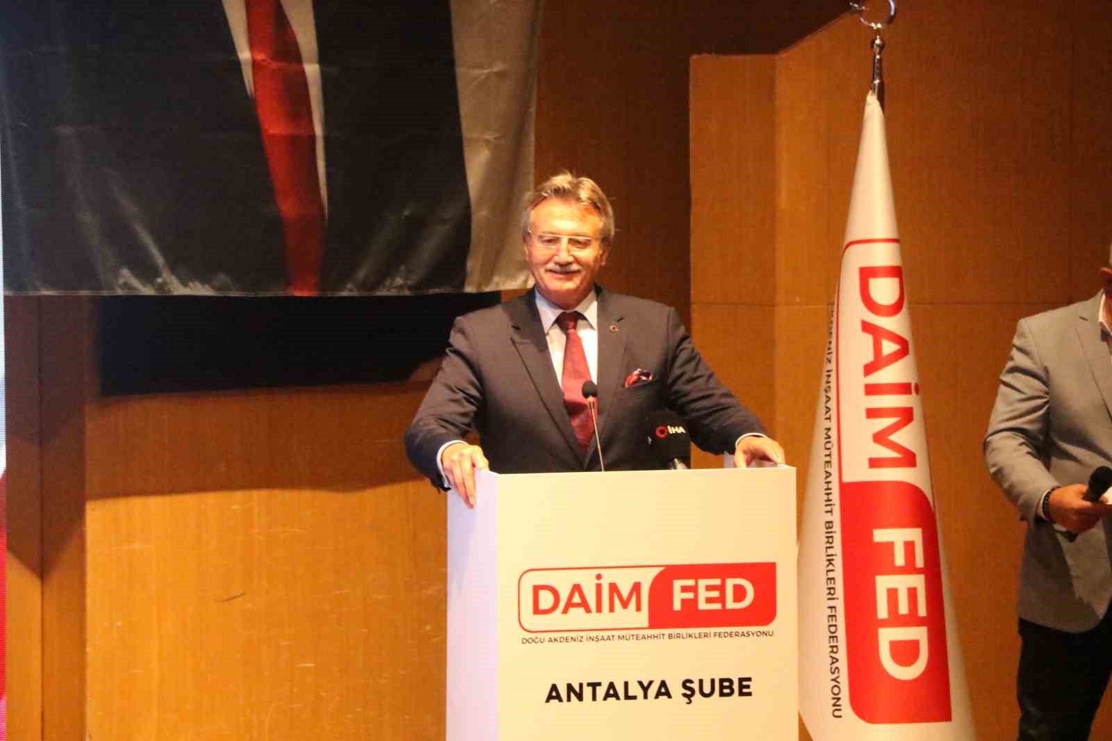 eski-devlet-bakani-kursad-tuzmen-antalya-yapi-stoku-olarak-ciddi-sikintilari-olan-bir-sehir