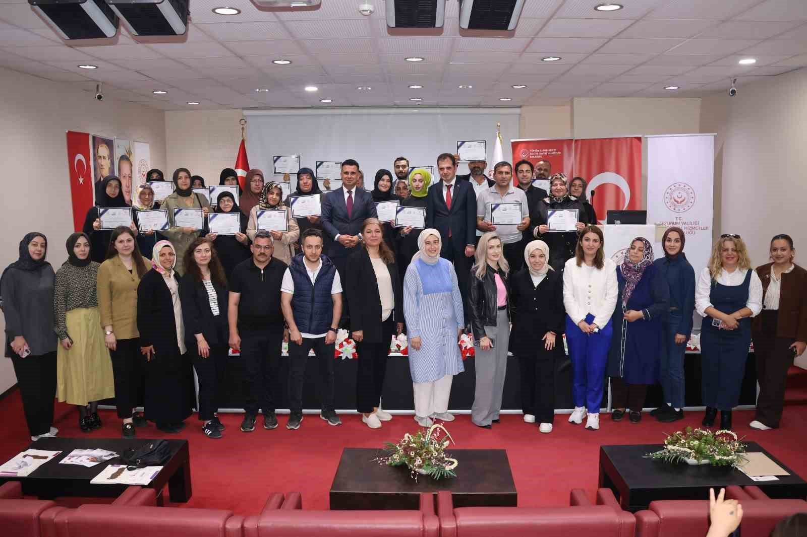 erzurum-da-benim-koklu-ailem-projesinde-sertifika-heyecani