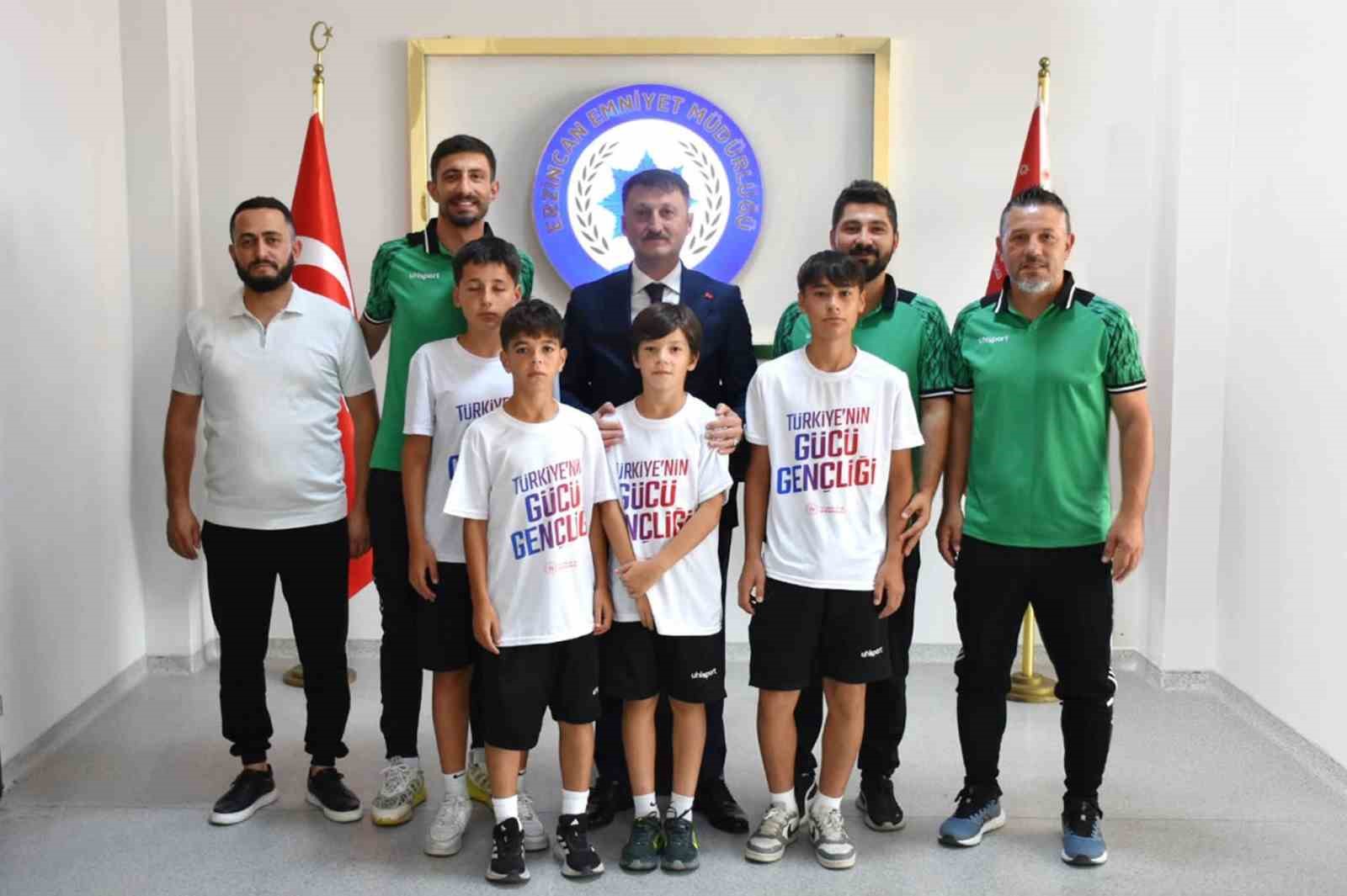 ordu-futbol-il-karmasindan-baybaba-ya-ziyaret