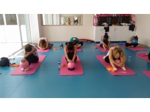 Turgutlulu Kadınlar Zumba Ve Plates İle Sağlıklı Yaşıyor