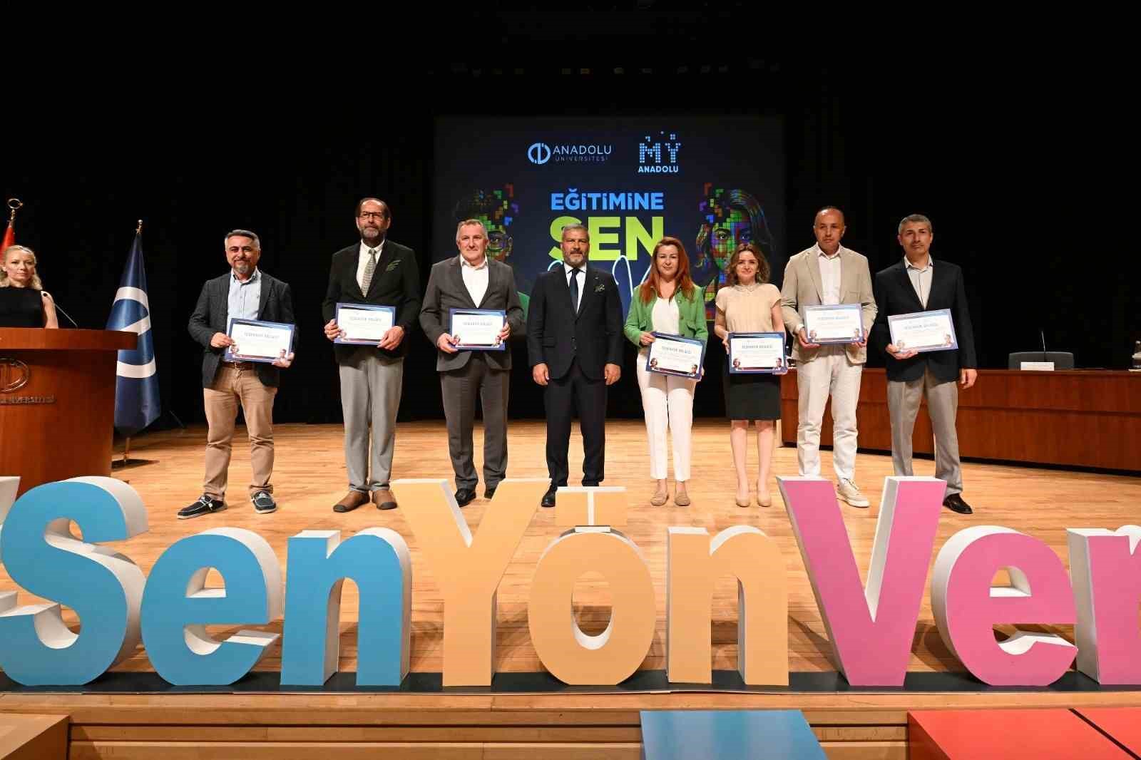 anadolu-universitesi-mikro-yeterlilikler-ekosistemini-tanitti