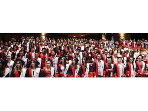 Naci Topçuoğlu Myo’da Mezuniyet Coşkusu