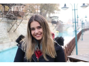 Sınavla Değil Yeteneğinle Burs Kazan