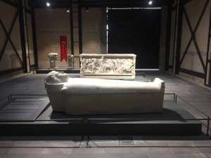 Mersinliler Bu Lahit Ve Rahibin Peşinde