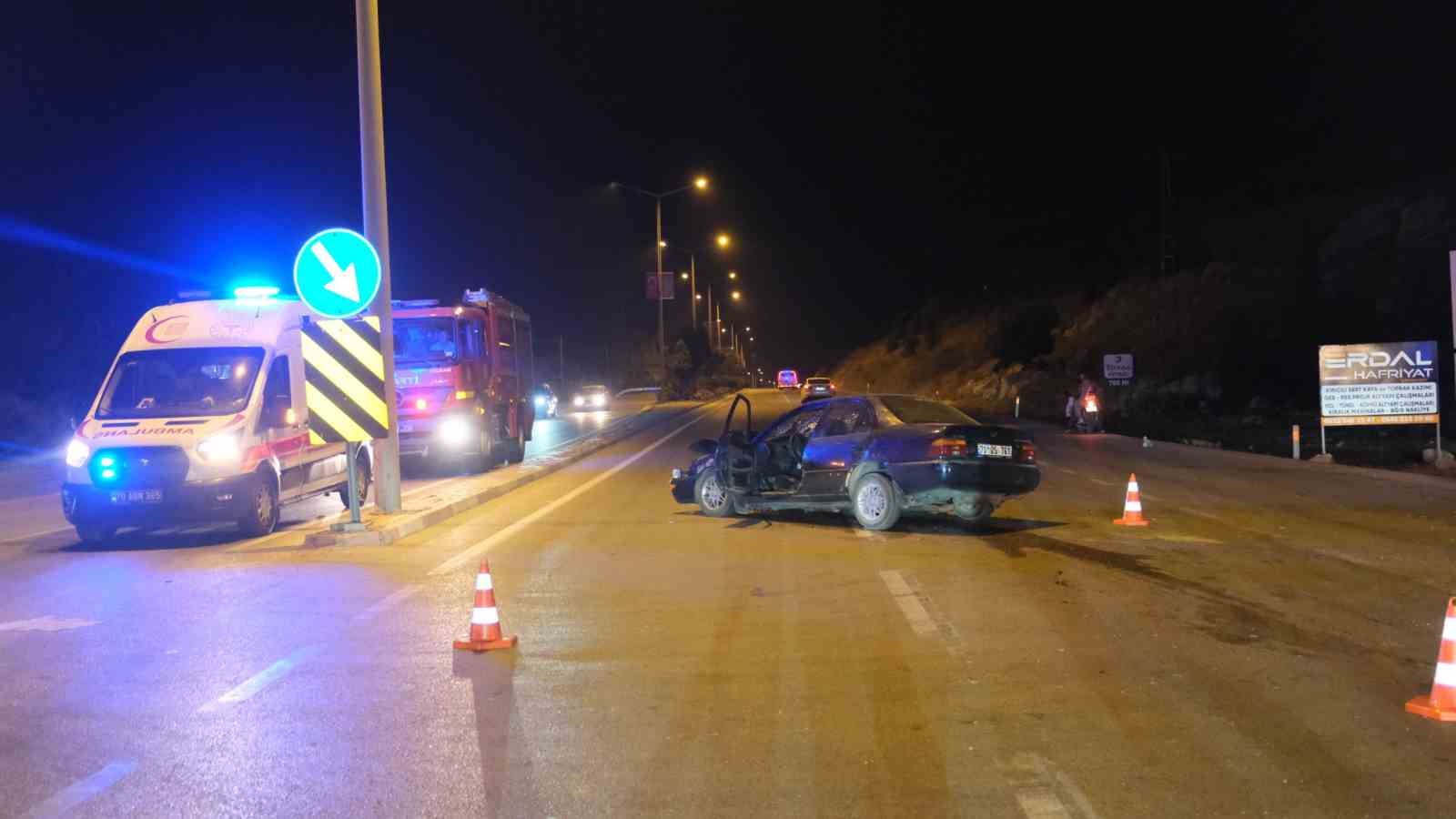 karaman-da-otomobiller-carpisti-3-yarali