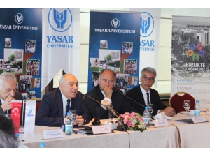 Yaşar Üniversitesi Yeni Bölümlerle Büyüyor