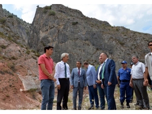 Vali Büyükakın, Harmankaya Kanyonu Tabiat Parkı’nı Gezdi