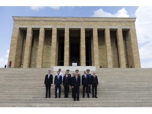 Yaş Üyeleri Anıtkabir’i Ziyaret Etti