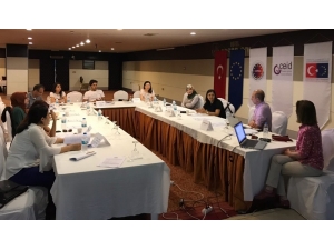 Kars’ta, Toplumsal Cinsiyet Eşitliği İçin Yerel İzleme Atölyesi