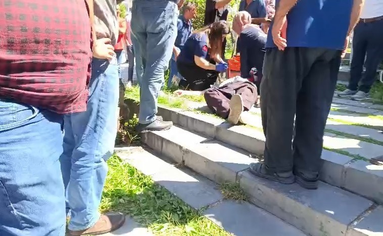 kalp-krizi-geciren-vatandasi-kurtarmak-icin-ekipler-seferber-oldu
