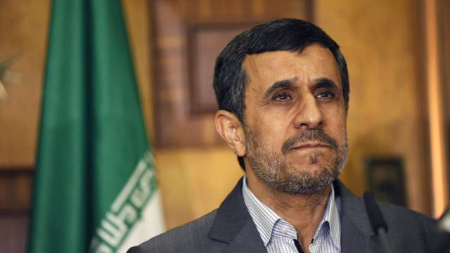 Ahmedinejad'ın Trump'a Yaptığı 'yeşil Kart' Çağrısı, İran'da Gündem Oldu
